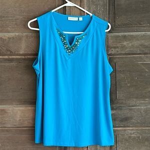 Susan Graver blue sleeveless liquid knit v-neck‎ tank  Size Large embellished